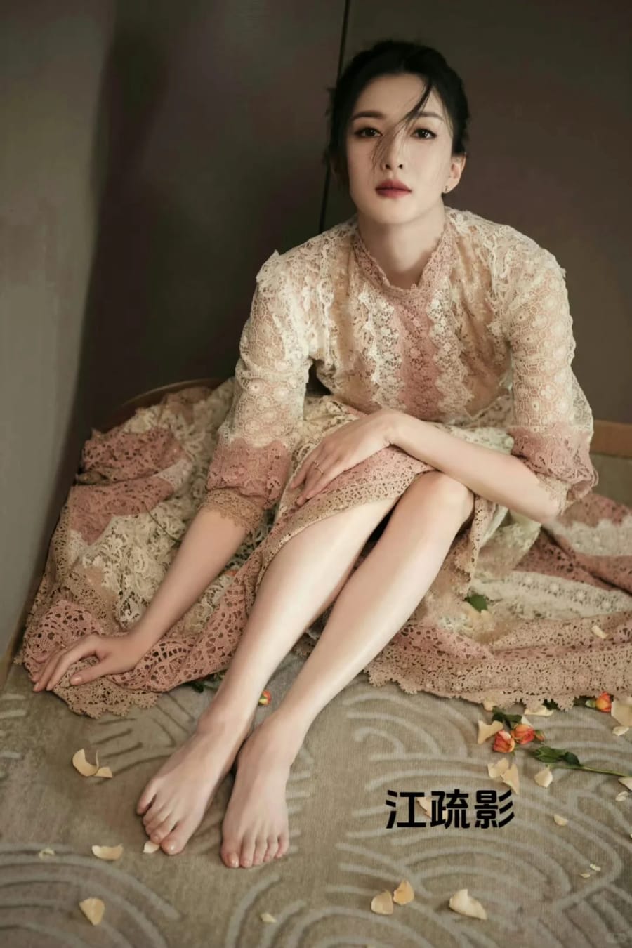 18位女明星的玉足,你觉得谁的最性感,请给出理由