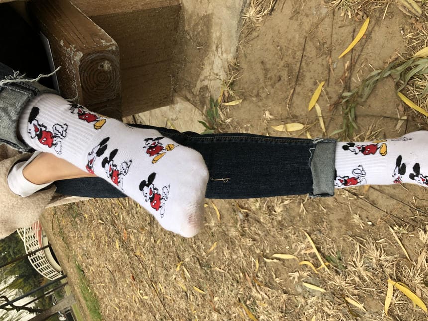 好有女人味的脚脚，棉袜捂了一天，味道应该够了