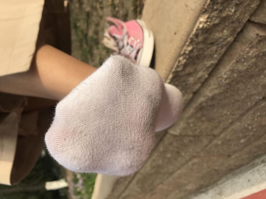 棉袜玉足，就是这股味