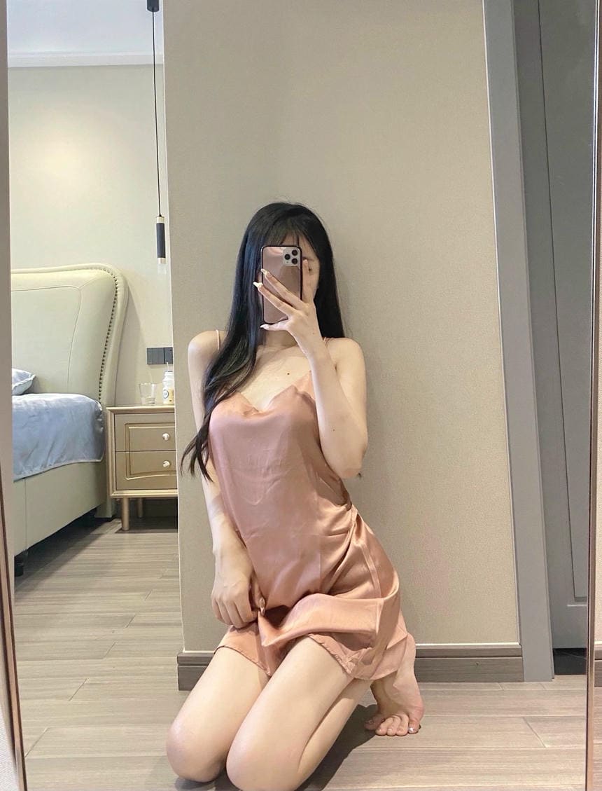 有趣的灵魂，嫩滑的玉足