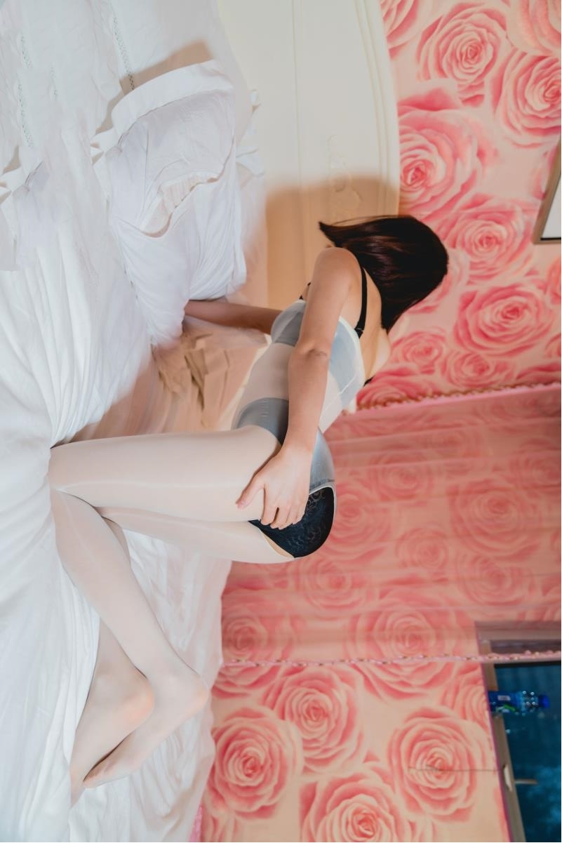 性感无比的丝足，让你纵享丝滑