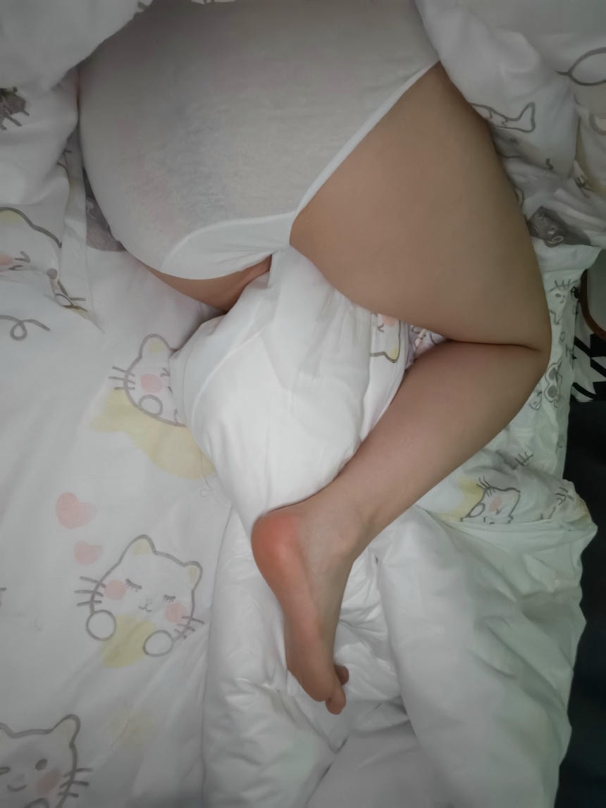 前女友留下来的经典玉足照片