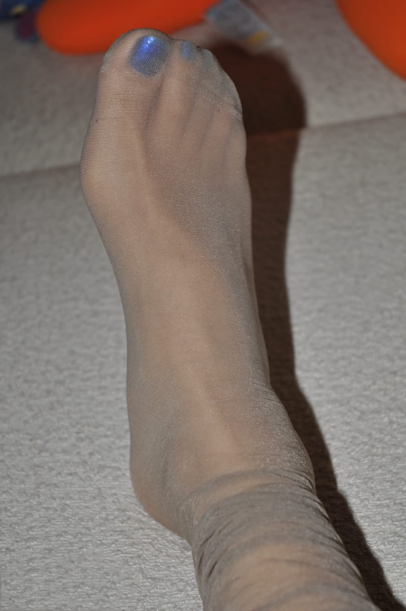 灰色的肉丝 null