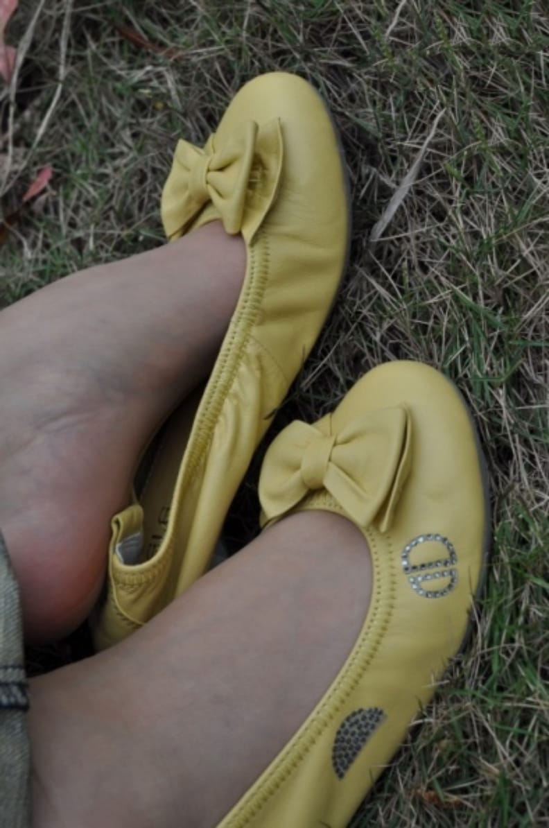 隔着屏幕可以闻到脚脚的味道 null